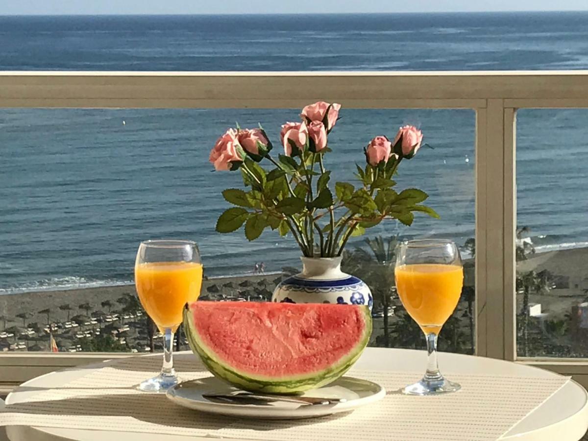 Cozy Apartment With First Line Seaview In Perfect Location, Near The Marina Benalmádena Exterior foto